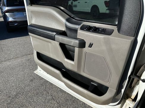 Used 2017 Ford F250 XLT image 19