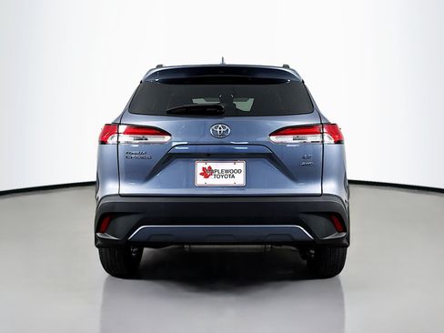 Certified 2022 Toyota Corolla Cross LE AWD/4WD image 6