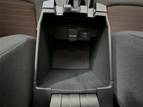 Certified 2023 Toyota Corolla SE image 30