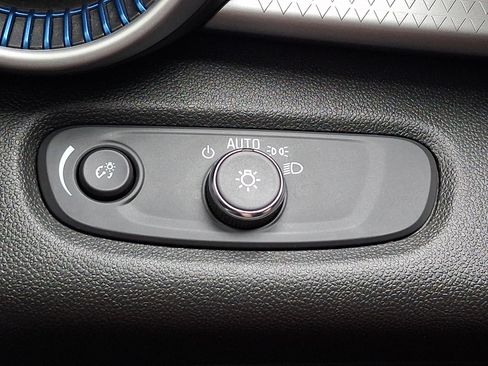Used 2024 Chevrolet Trax LS FWD image 22