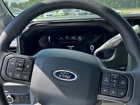 New 2025 Ford F250 XLT w/ Black Appearance Package AWD/4WD image 13