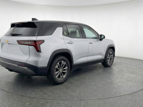 Used 2025 Chevrolet Equinox LT image 9