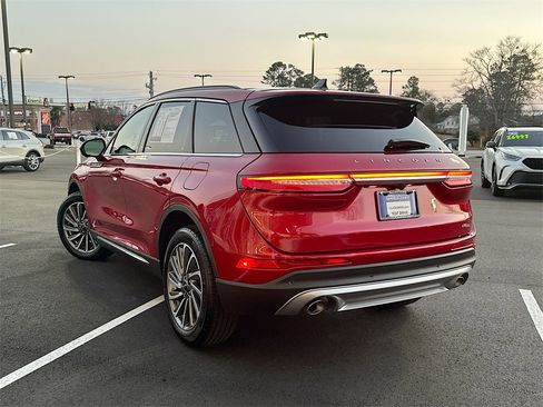 Used 2025 Lincoln Corsair Reserve image 6