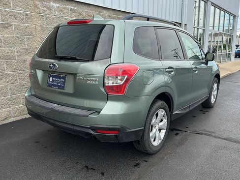 Used 2016 Subaru Forester 2.5i Premium w/ Popular Package #2 AWD/4WD image 2