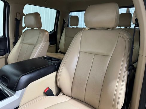 Used 2021 Ford F250 Lariat w/ Lariat Value Package AWD/4WD image 11