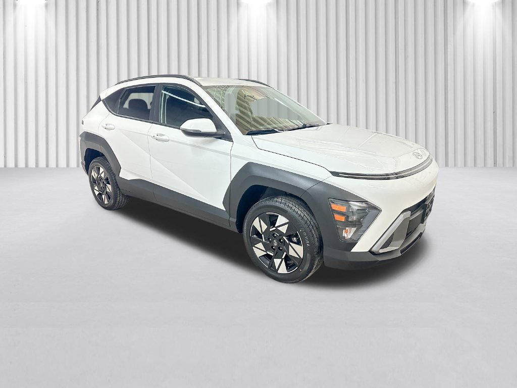 Used 2024 Hyundai Kona SEL AWD/4WD image 2