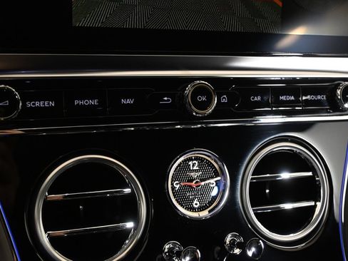 Used 2024 Bentley Continental GT AWD/4WD image 37