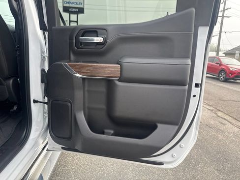 Used 2019 Chevrolet Silverado 1500 High Country w/ Technology Package AWD/4WD image 20