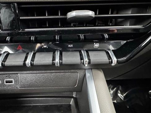 New 2026 Chevrolet Colorado ZR2 image 16