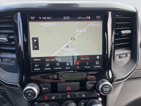 Used 2020 RAM 1500 Big Horn w/ Built-to-serve Edition image 2