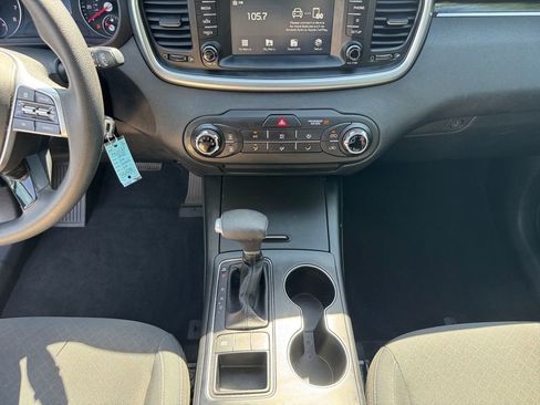 Used 2020 Kia Sorento LX FWD image 10