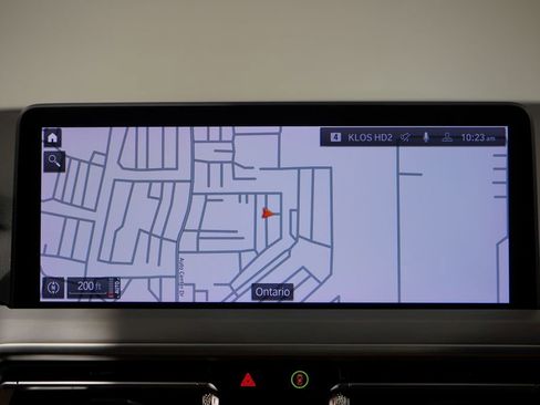 Used 2024 BMW X4 xDrive30i w/ Premium Package image 12