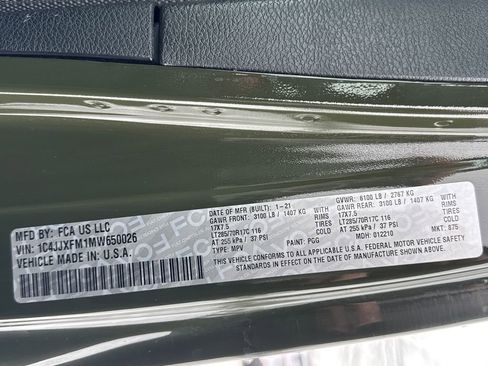 Certified 2021 Jeep Wrangler Unlimited Rubicon w/ Cold Weather Group image 39