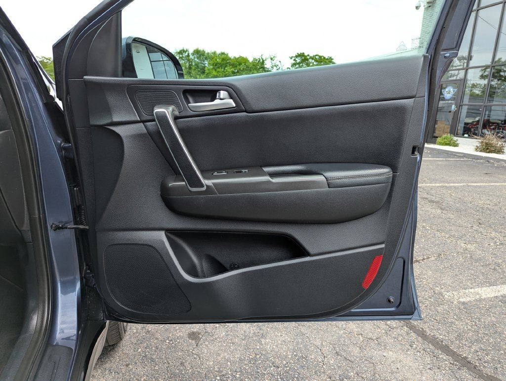 Used 2020 Kia Sportage S w/ S Sunroof Package AWD/4WD image 29