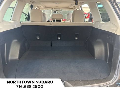 Used 2018 Subaru Forester 2.5i Premium w/ All-Weather Package AWD/4WD image 15