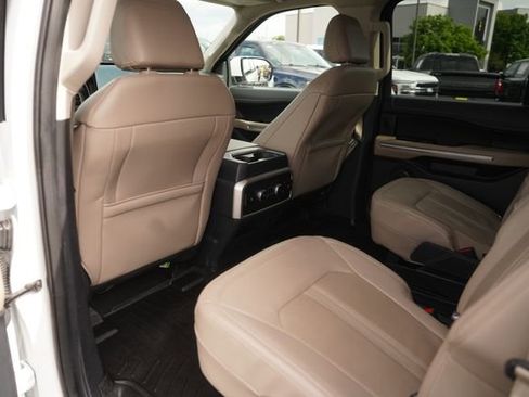 Used 2024 Ford Expedition Max Limited image 12