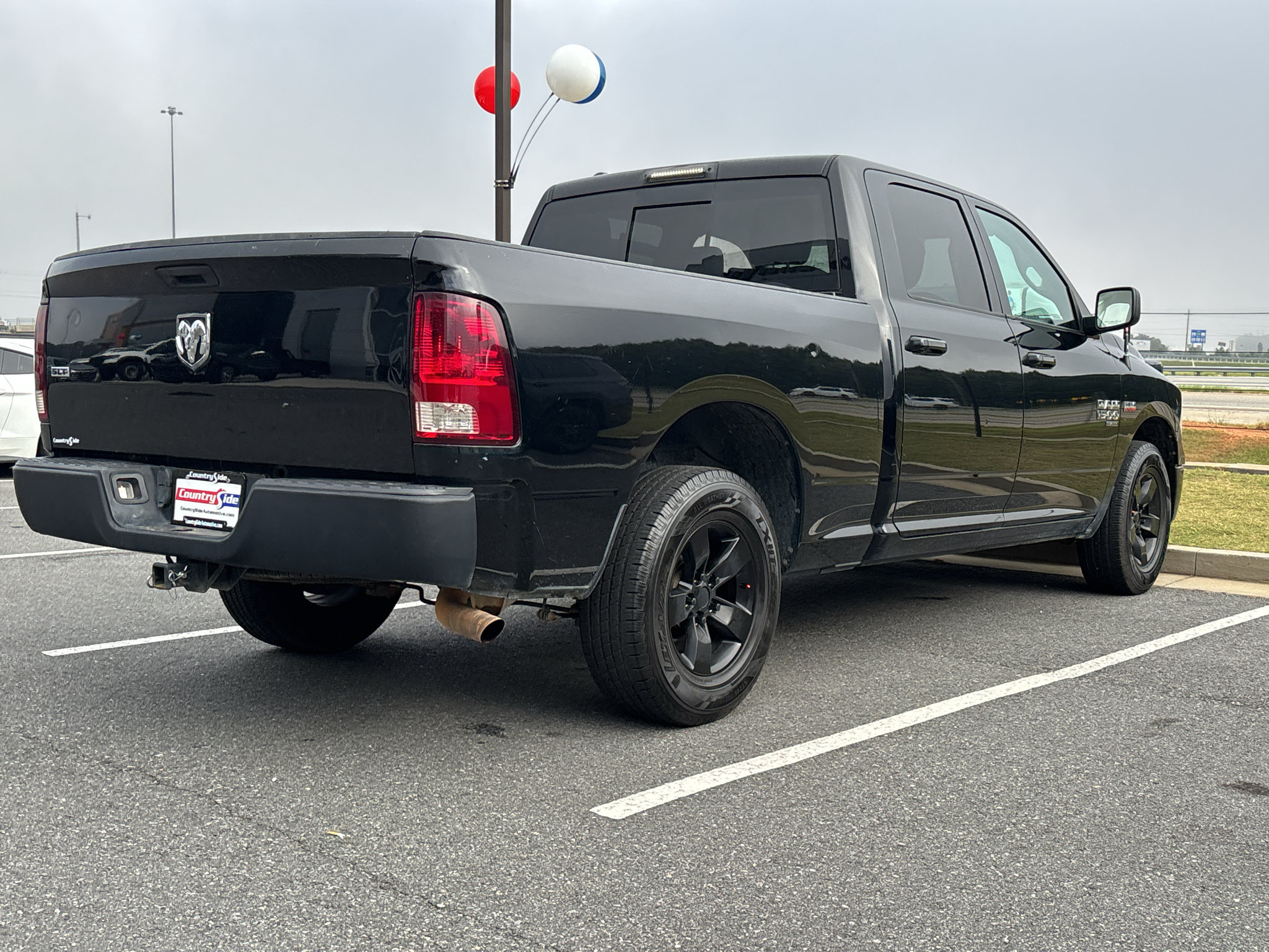 Used 2020 RAM 1500 Classic SLT RWD image 5