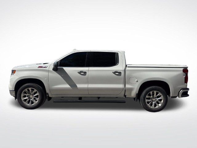 Used 2024 Chevrolet Silverado 1500 LTZ AWD/4WD image 2