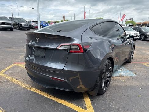 Used 2022 Tesla Model Y Performance AWD/4WD image 6