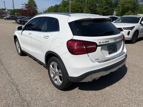Used 2019 Mercedes-Benz GLA 250 4MATIC image 3