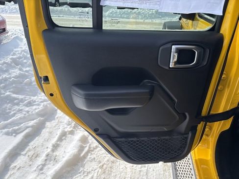 Used 2020 Jeep Wrangler Unlimited Sport S image 18