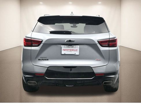 Used 2023 Chevrolet Blazer RS w/ Driver Confidence II Package FWD image 8