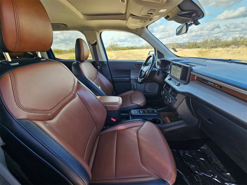 Certified 2022 Ford Maverick Lariat image 21