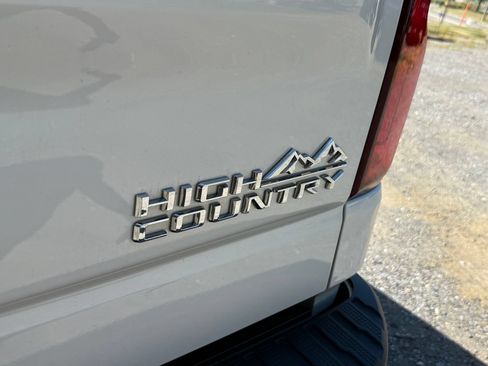 Certified 2023 Chevrolet Silverado 1500 High Country w/ High Country Premium Package AWD/4WD image 10