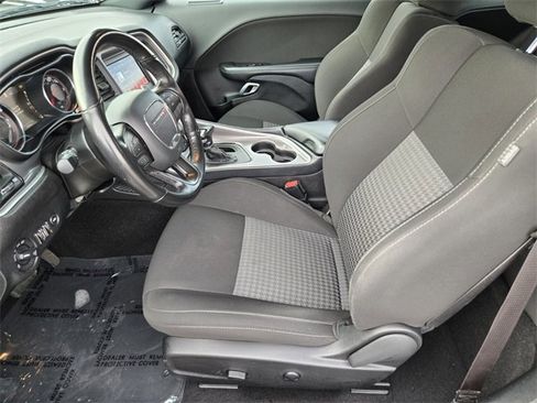 Used 2022 Dodge Challenger GT image 11