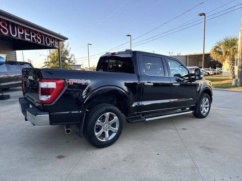 Used 2023 Ford F150 Lariat w/ Trailer Tow Package image 9