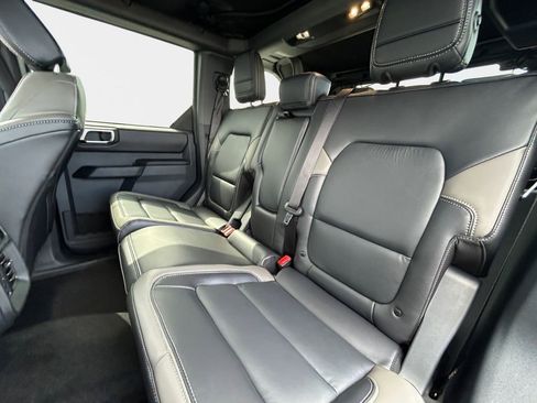 New 2025 Ford Bronco Outer Banks image 38