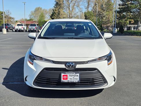 New 2026 Toyota Corolla LE FWD image 7