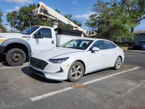 Used 2020 Hyundai Sonata SE w/ Cargo Package FWD image 1