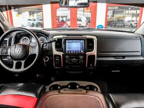 Used 2018 RAM 2500 SLT w/ Cold Weather Group AWD/4WD image 14