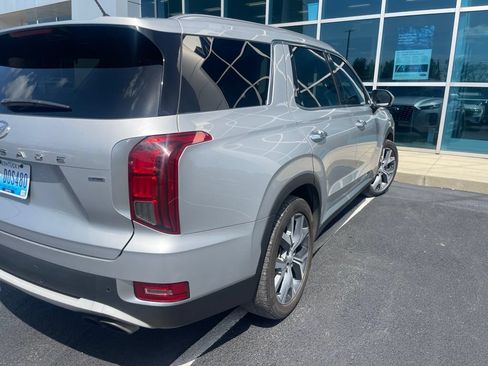 Used 2022 Hyundai Palisade SEL w/ Convenience Package AWD/4WD image 3