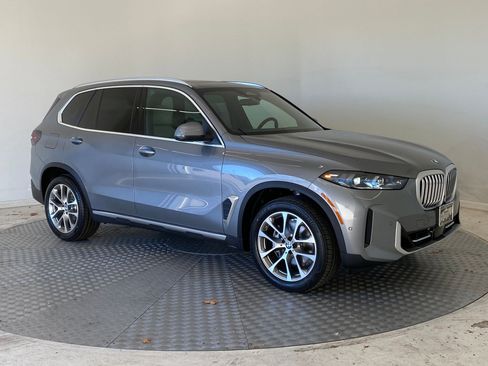 New 2026 BMW X5 xDrive40i w/ Climate Comfort Package image 6