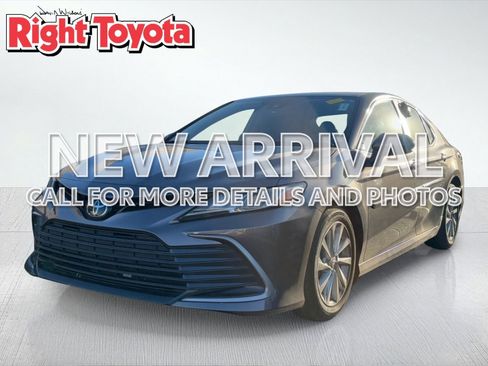 Certified 2023 Toyota Camry LE image 1