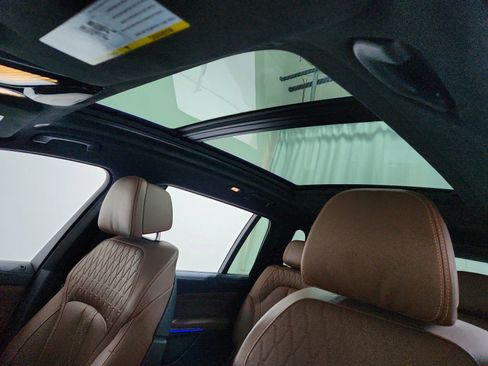 Used 2024 BMW X7 M60i w/ Executive Package image 11