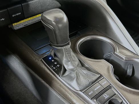 Used 2021 Toyota Camry XSE image 16