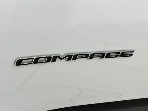 Used 2025 Jeep Compass Limited AWD/4WD image 34