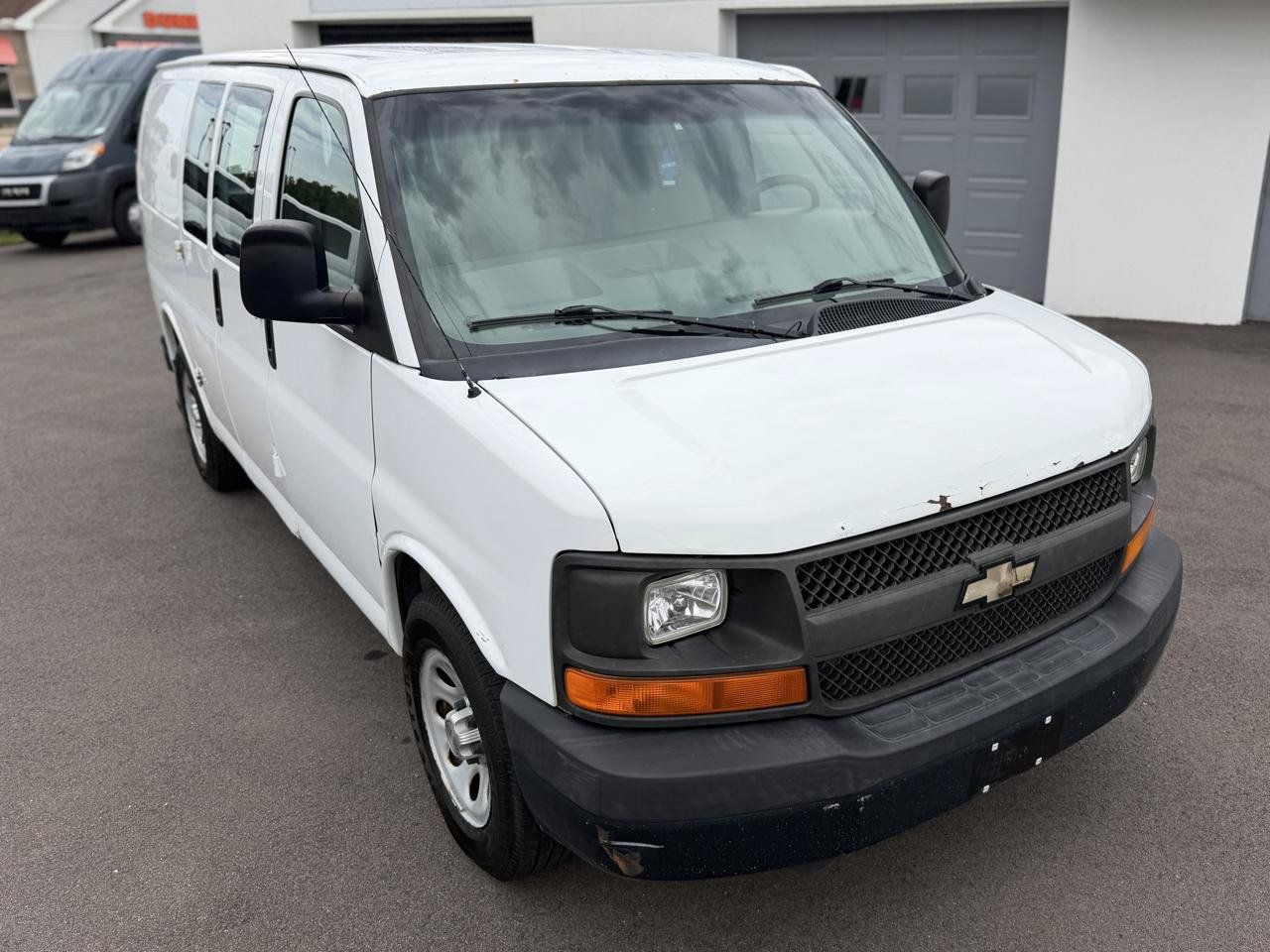 Used 2014 Chevrolet Express 1500 RWD image 6