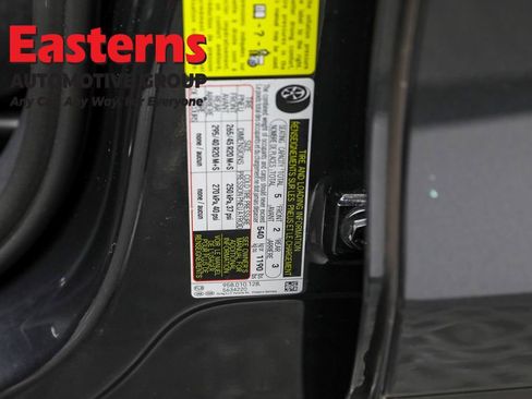 Used 2023 Porsche Macan T image 62