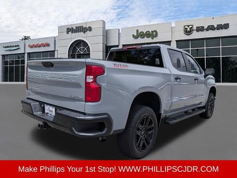 Used 2024 Chevrolet Silverado 1500 Custom Trail Boss AWD/4WD image 3
