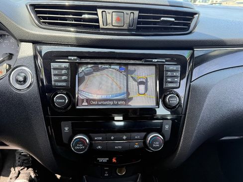 Used 2017 Nissan Rogue Sport SL FWD image 27