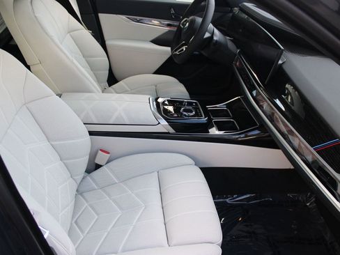 New 2026 BMW i7 eDrive50 w/ M Sport Package image 33