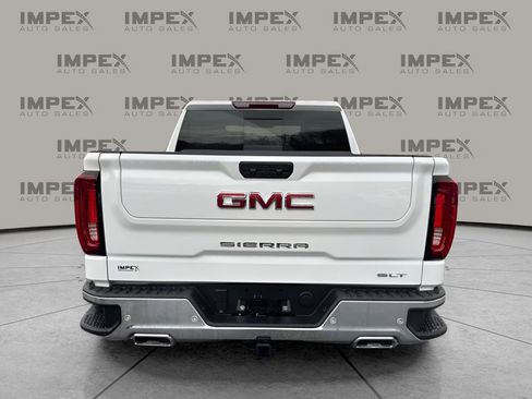 Used 2025 GMC Sierra 1500 SLT image 4