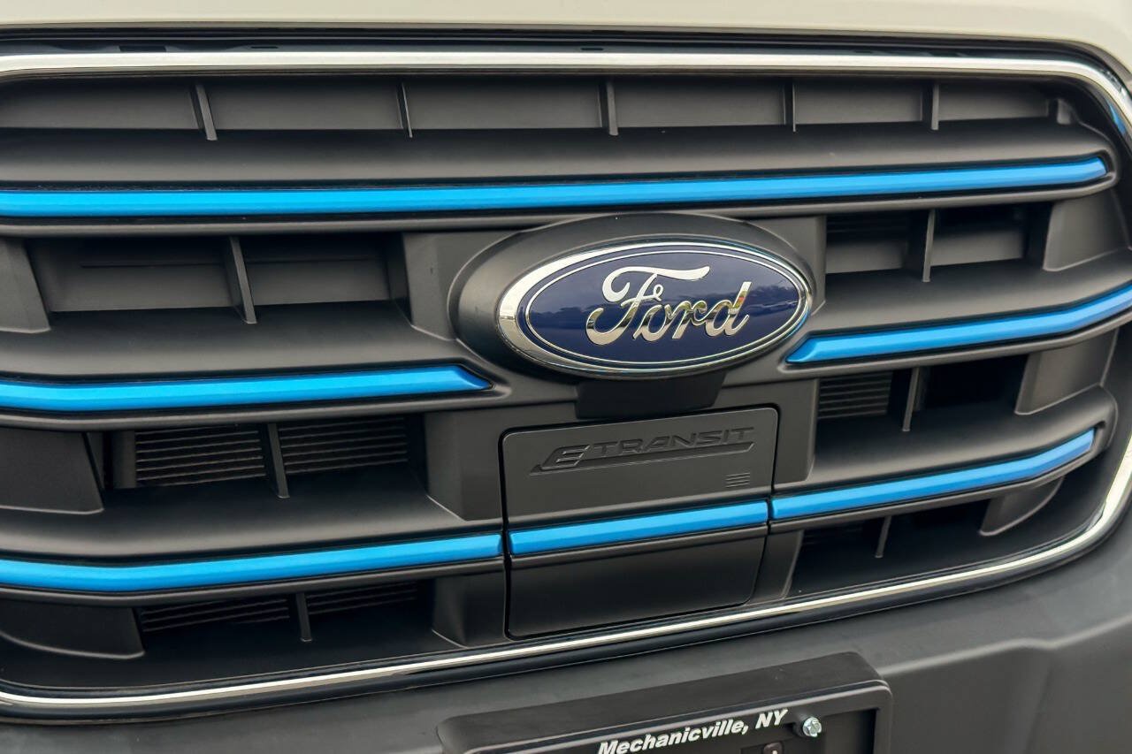 Used 2023 Ford E-Transit Medium Roof RWD image 9