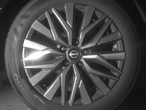 Used 2025 Nissan Altima 2.5 SV image 15