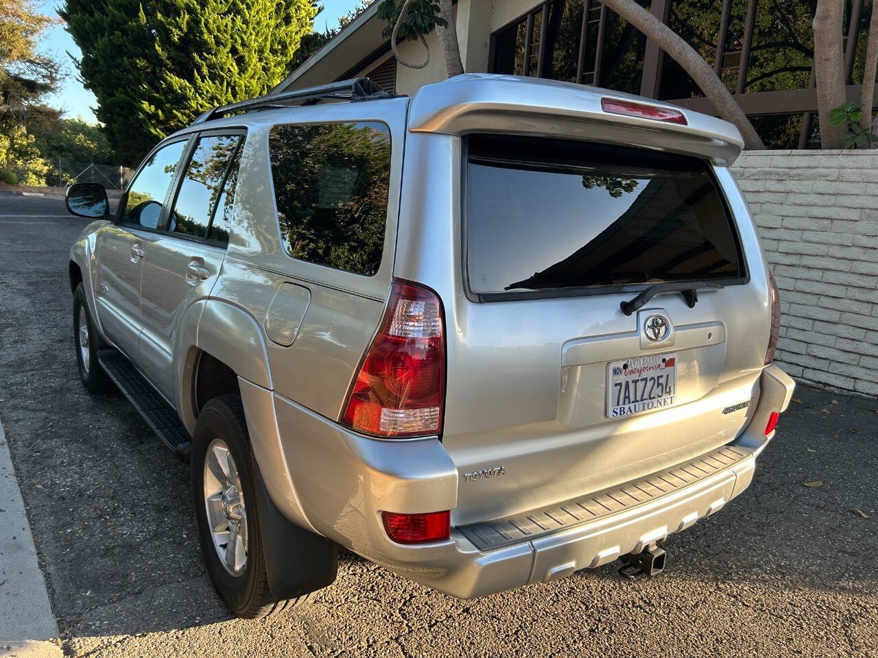 Used 2005 Toyota 4Runner SR5 AWD/4WD image 20