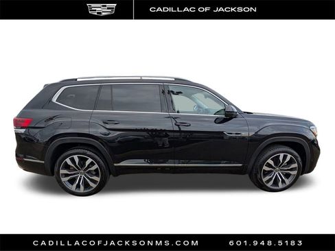 Used 2022 Volkswagen Atlas SEL Premium image 4